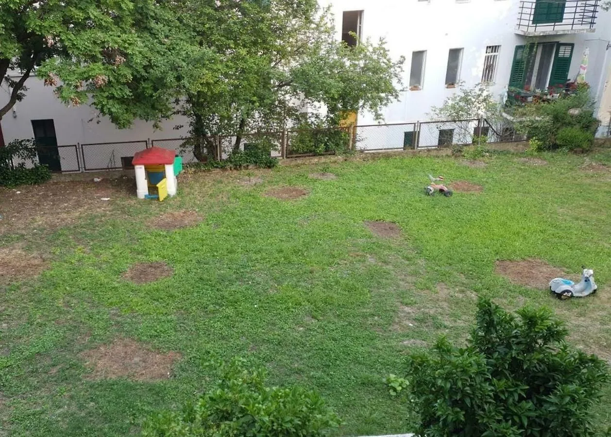 Luxury Apartment Set Split